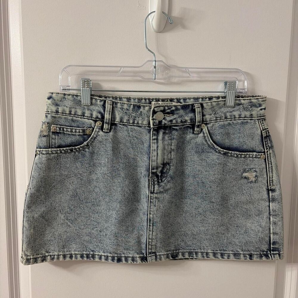 Signature-8 Women's Blue Skirt